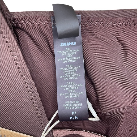 Skims Recycled Swim Plunge Bikini Top in Cocoa - Picture 7 of 9